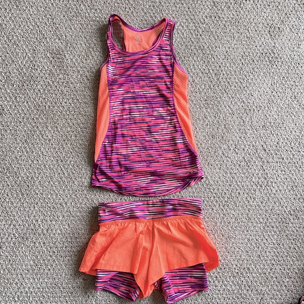 NWOT Kids Sports tank & shorts set with built in bike pants. Size 6-6x
